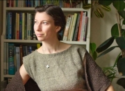 全球足球界瞩目女性选手精湛技艺，引领潮流